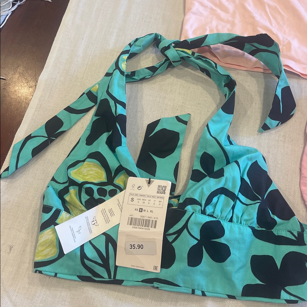 T0102109 BUNDLE Zara crop top M; ZARA WOMENS PRINT HALTER CROPPED TOP SZ SNWOT - Picture 2 of 8